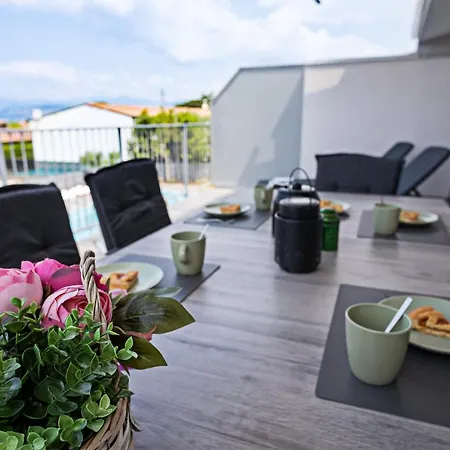 Casa Erika - Regarda Travel 아파트 *